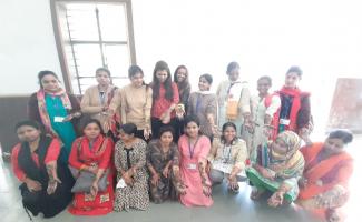 mehndi art activity bed students